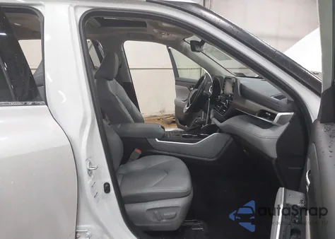 2022 Toyota Highlander Xle from USA, damaged, VIN 5TDGZRBH1NS232817